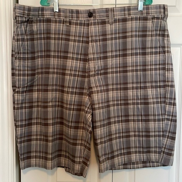 Eddie Bauer blue/gray and brown plaid flat front shorts. Waist 46. Like new. - Picture 1 of 8